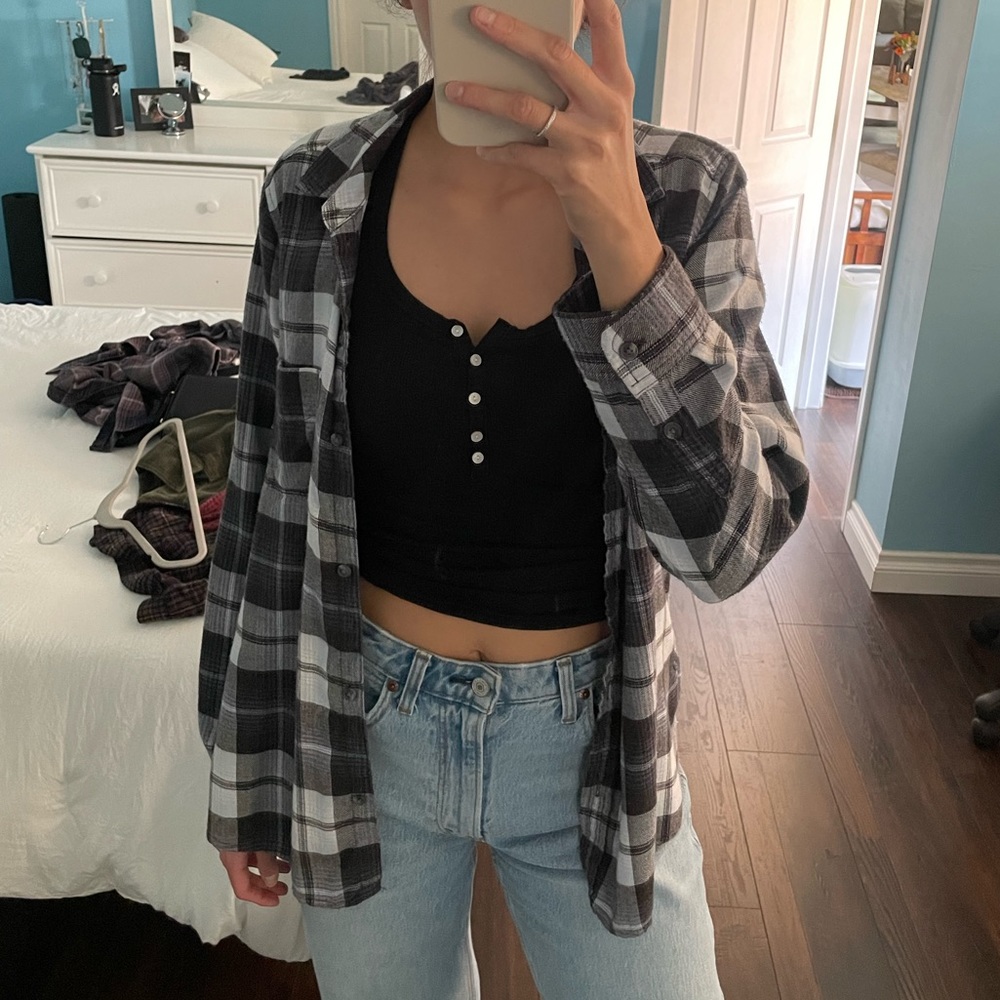 American Eagle Outfitters Button Down Shirt